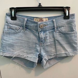 Hollister Light Wash Denim Shorts | Size 0